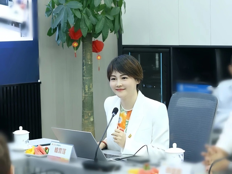 5中电电气市场中心总监 钱雪莲.jpg